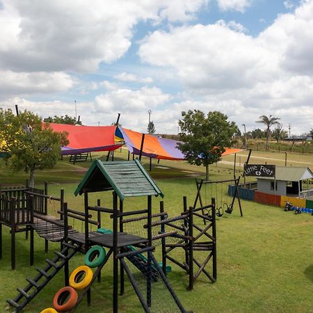 מולדרסדריפט Riverstone Lodge מראה חיצוני תמונה