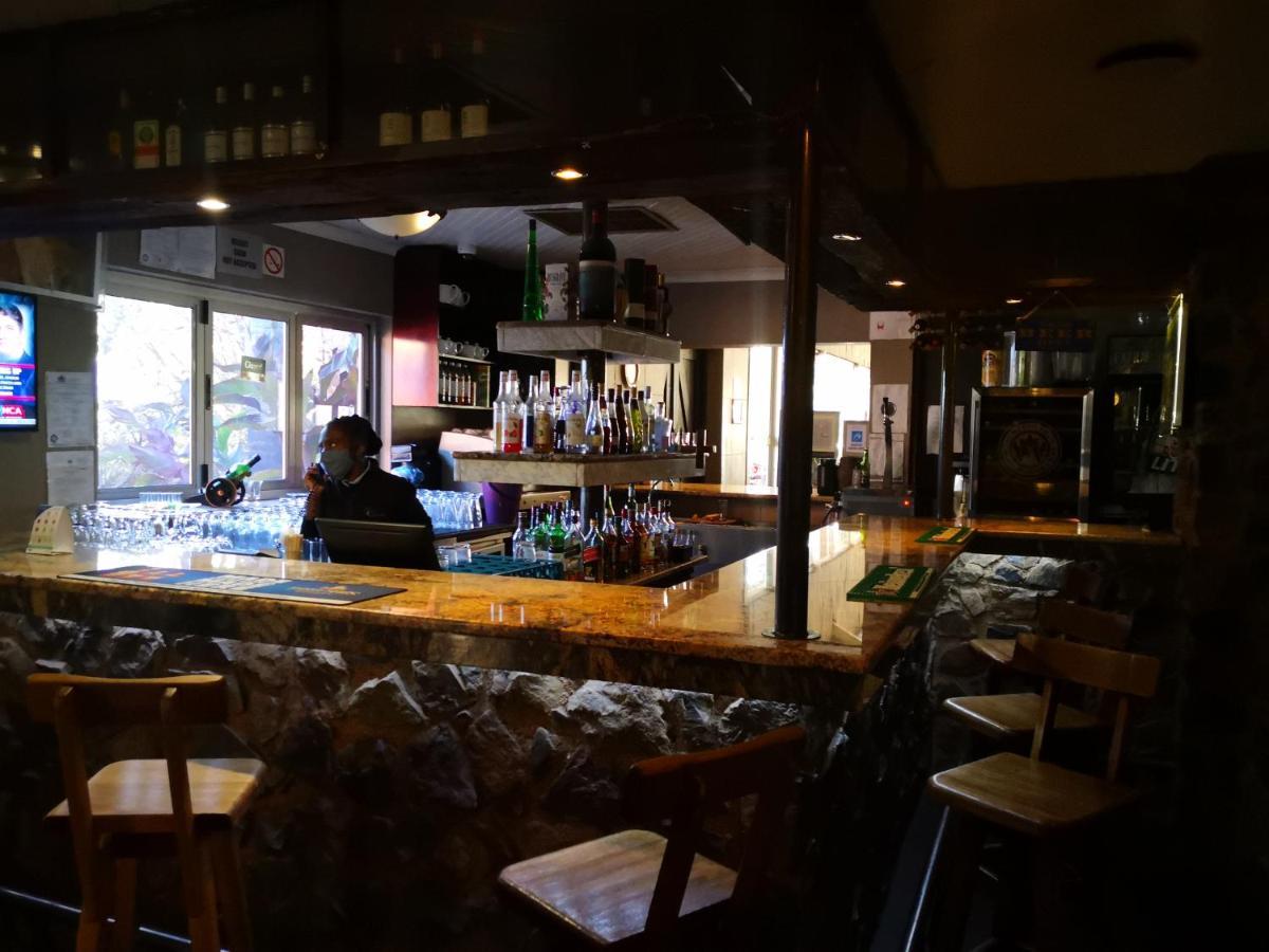 מולדרסדריפט Riverstone Lodge מראה חיצוני תמונה