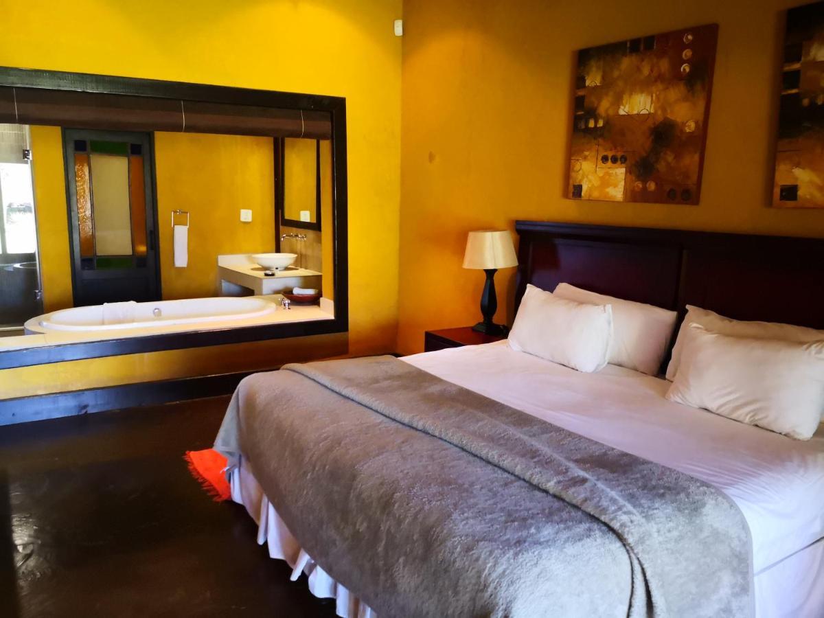 מולדרסדריפט Riverstone Lodge מראה חיצוני תמונה