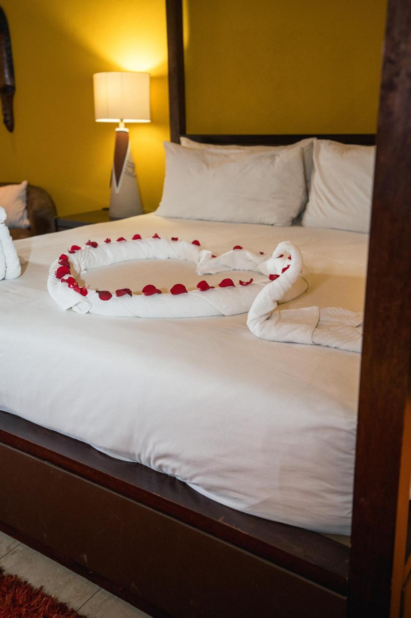 מולדרסדריפט Riverstone Lodge מראה חיצוני תמונה