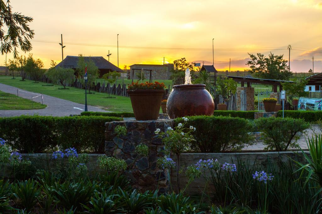 מולדרסדריפט Riverstone Lodge מראה חיצוני תמונה